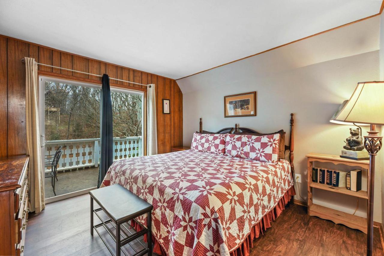 Smokystays Private Pool Chalet Gatlinburg Esterno foto