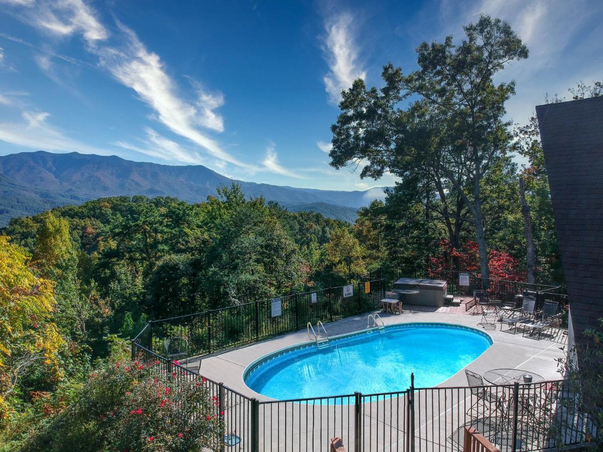 Smokystays Private Pool Chalet Gatlinburg Esterno foto