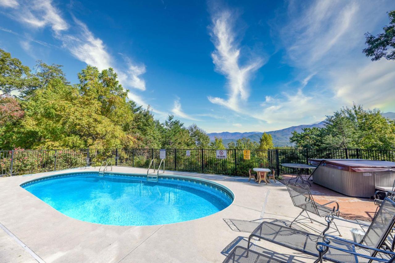 Smokystays Private Pool Chalet Gatlinburg Esterno foto