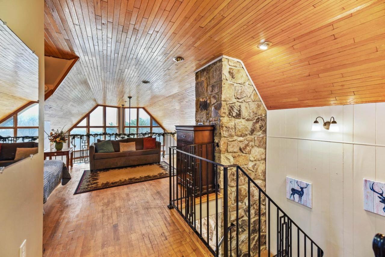 Smokystays Private Pool Chalet Gatlinburg Esterno foto